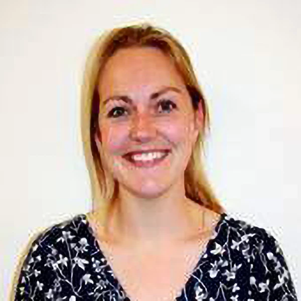 Dr Susanne King